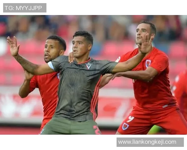 西安足球队在总决赛积分榜中以68分稳居第一名,展现强劲实力 西安足球队在总决赛积分榜中以68分稳居第一名,展现强劲实力