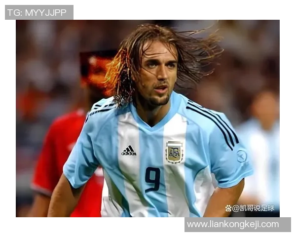 阿根廷足球传奇人物回顾与历代明星球员的辉煌成就分析 阿根廷足球传奇人物回顾与历代明星球员的辉煌成就分析